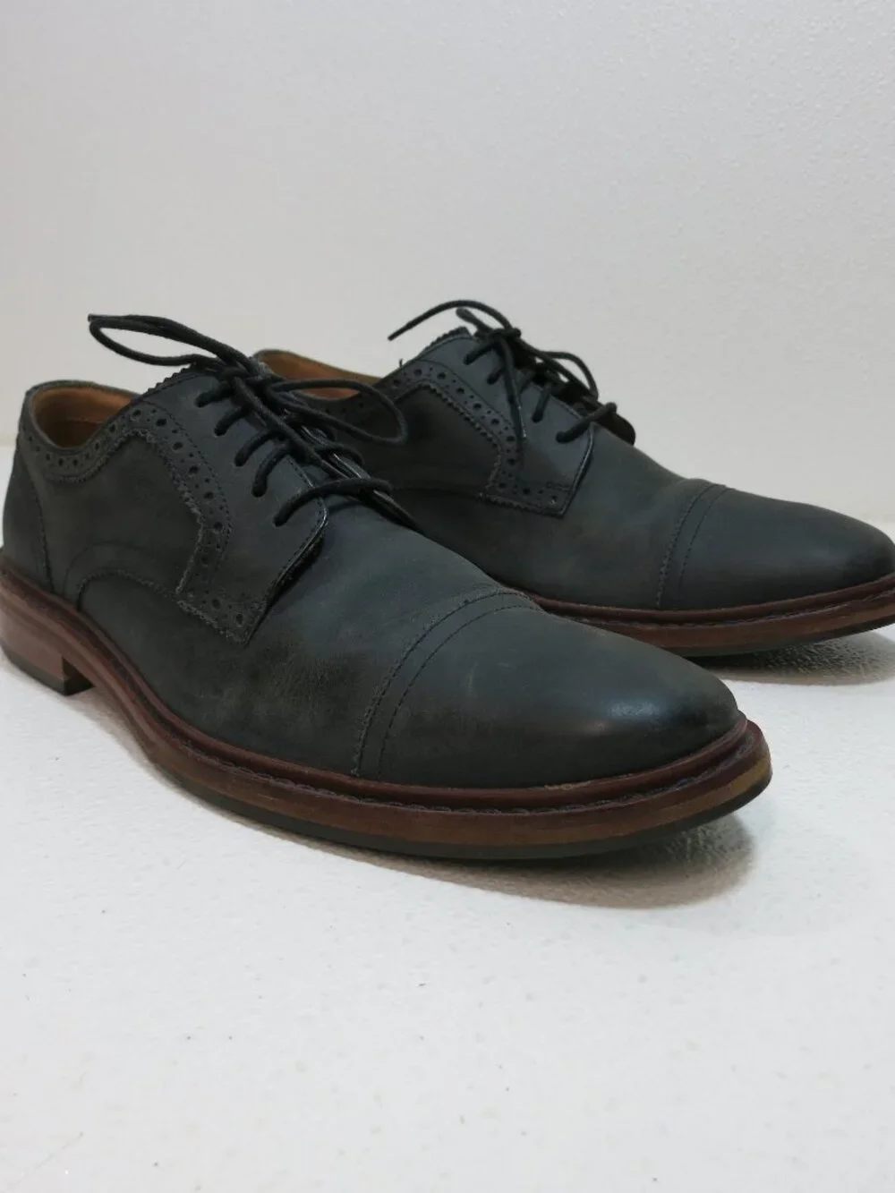 Cole Haan Nubuck Leather Full Cut Oxfords Casual Comfort Men's Footwear Sz 9 M